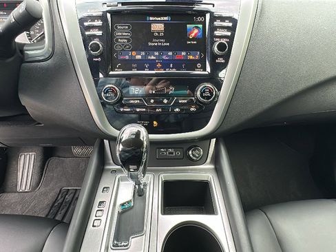 Certified 2024 Nissan Murano SV w/ SV Midnight Edition Package image 21