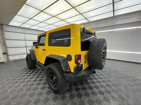 Used 2015 Jeep Wrangler Rubicon w/ Connectivity Group image 10