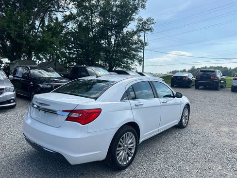 Used 2012 Chrysler 200 Limited FWD image 5