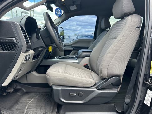 Used 2021 Ford F250 XLT w/ XLT Premium Package AWD/4WD image 8