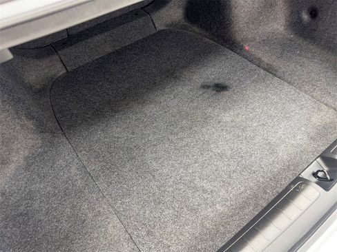 Used 2018 Honda Accord EX image 77