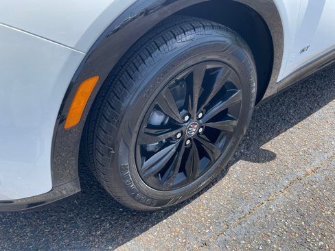 New 2026 Buick Envista Sport Touring w/ Convenience I Package FWD image 11