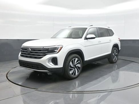 New 2026 Volkswagen Atlas SEL image 3