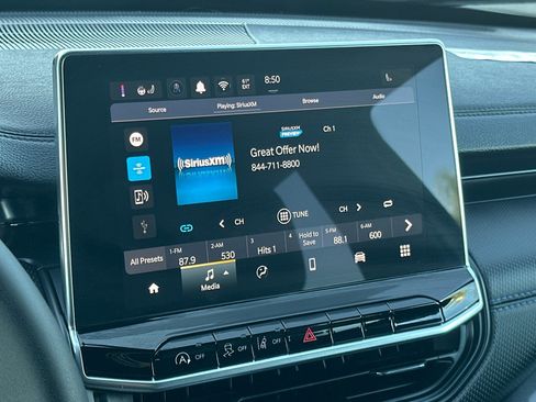 New 2026 Jeep Compass Latitude image 18