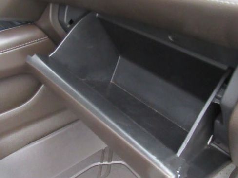 Used 2025 Chevrolet Tahoe LT RWD image 14
