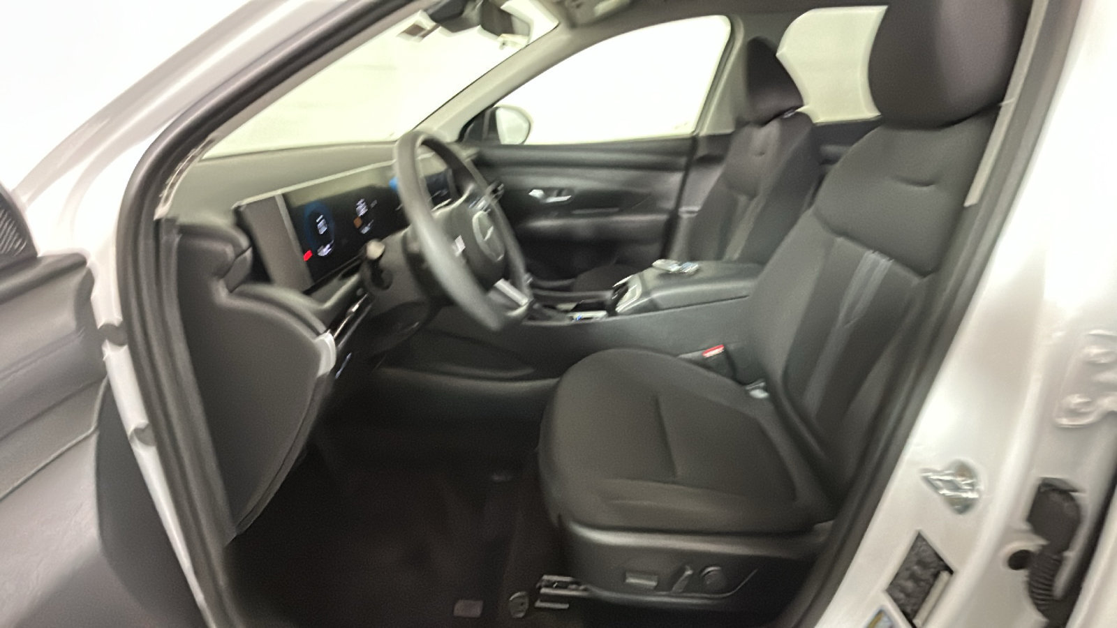 Used 2026 Hyundai Tucson SEL Plus FWD image 13