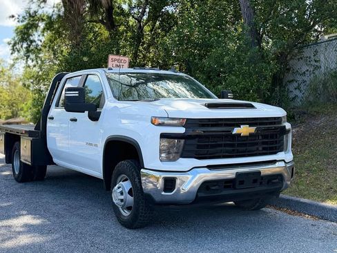 Used 2024 Chevrolet Silverado 3500 W/T w/ WT Convenience Package AWD/4WD image 5