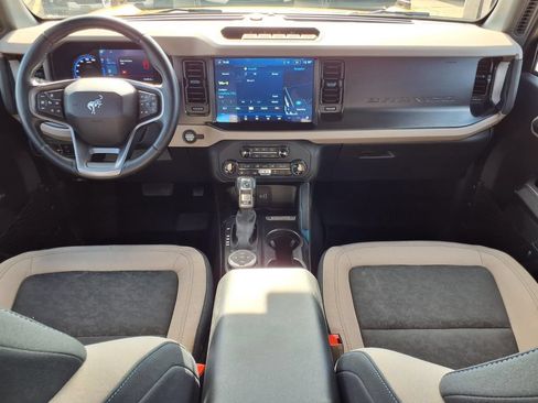 Used 2022 Ford Bronco Wildtrak AWD/4WD image 9