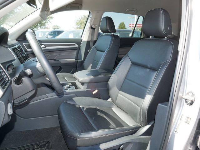 Certified 2023 Volkswagen Atlas SE w/ Black Wheel Package AWD/4WD image 15