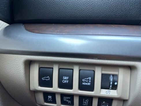 Used 2017 Subaru Outback 2.5i Limited AWD/4WD image 43