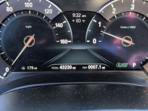 Used 2017 BMW 540i image 22