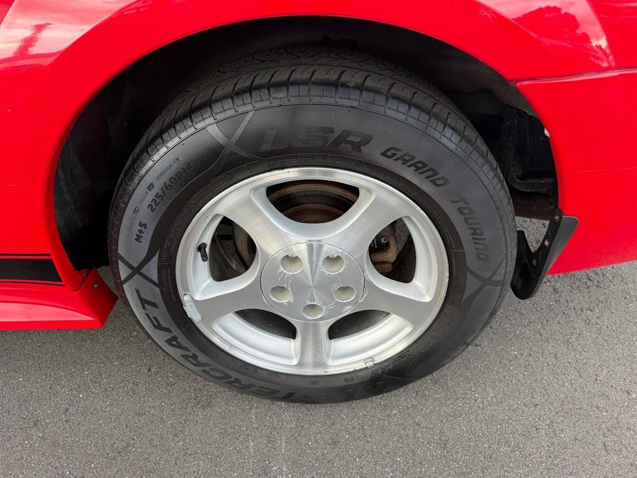 Used 2002 Ford Mustang Convertible RWD image 16