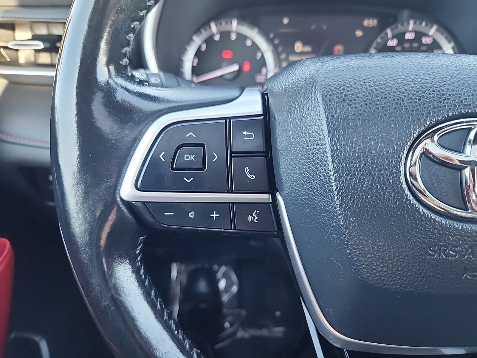 Used 2022 Toyota Highlander XSE AWD/4WD image 18