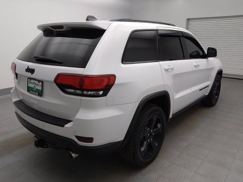 Used 2021 Jeep Grand Cherokee Freedom Edition RWD image 9