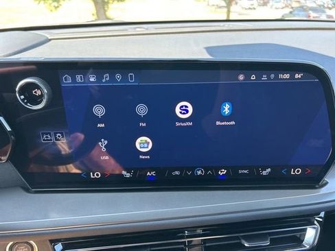 New 2026 Chevrolet Traverse LT w/ Midnight/Sport Edition image 11