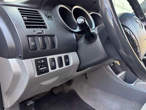 Used 2011 Toyota Tacoma w/ SR5 Pkg #2 image 19