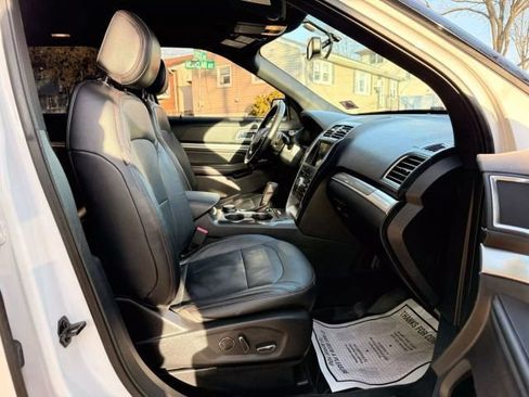 Used 2017 Ford Explorer Sport w/ Equipment Group 401A image 27