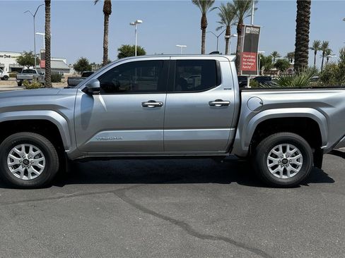 New 2025 Toyota Tacoma SR5 image 3