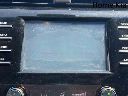 Used 2019 Toyota Camry SE FWD image 22