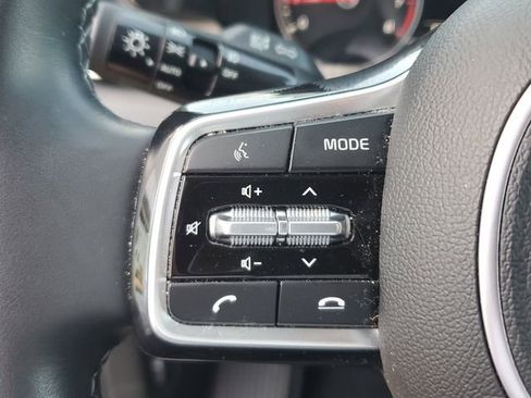 Certified 2023 Kia Sorento EX FWD image 24