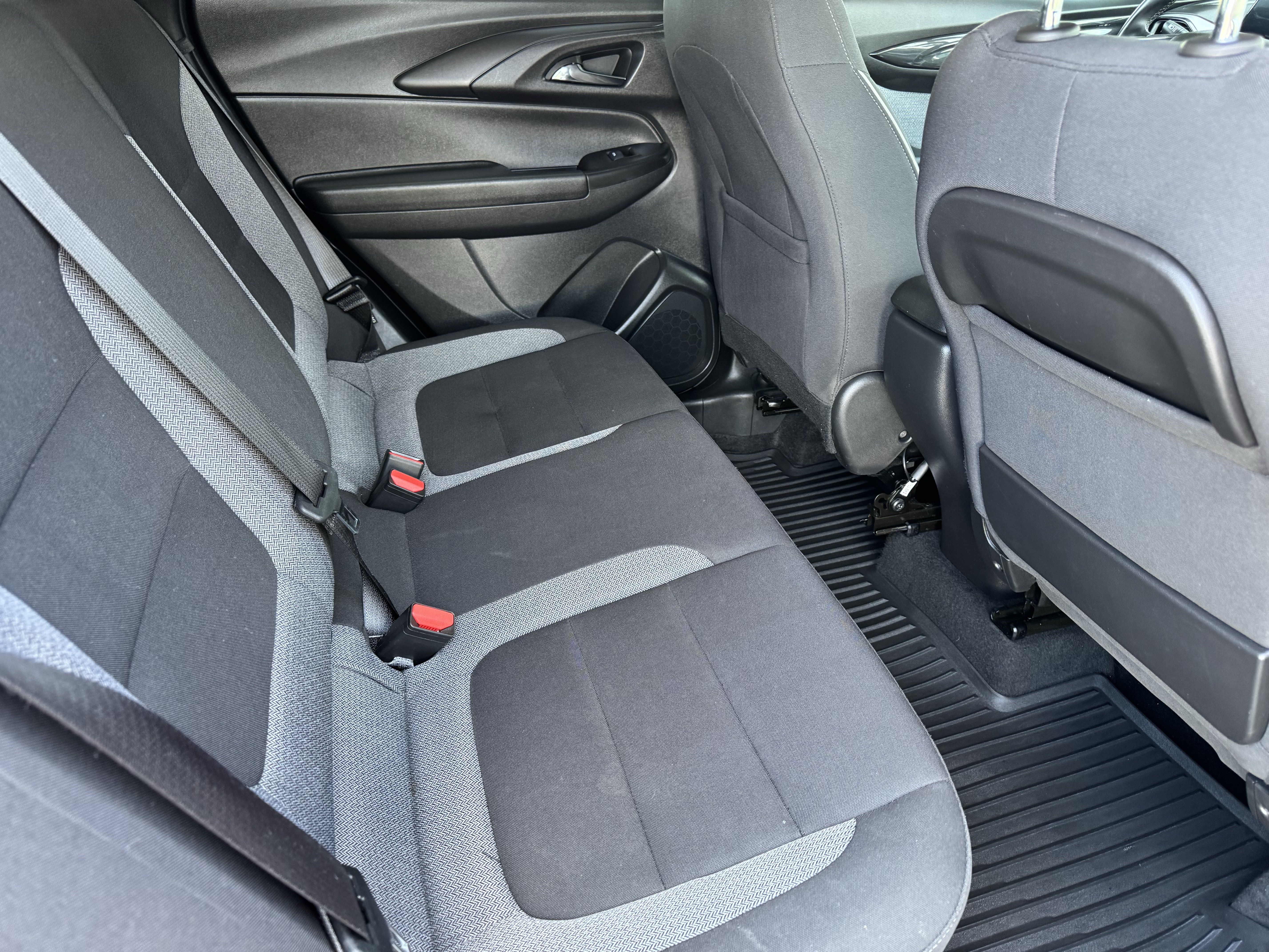 Certified 2024 Chevrolet TrailBlazer LT w/ LT Cold Weather Package FWD image 19