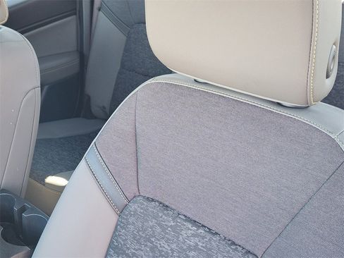 Used 2024 Chevrolet Colorado ZR2 w/ Safety Package image 15