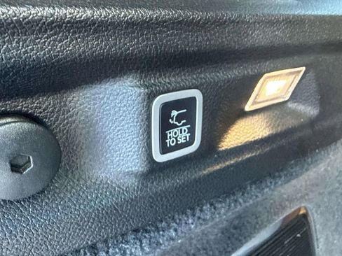 Used 2021 Jeep Grand Cherokee L Summit image 31