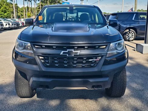 Certified 2020 Chevrolet Colorado ZR2 w/ ZR2 Midnight Special Edition AWD/4WD image 8