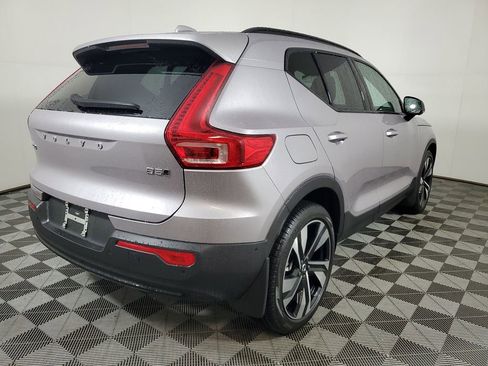 Used 2026 Volvo XC40 B5 Ultra w/ Protection Package Premier image 8