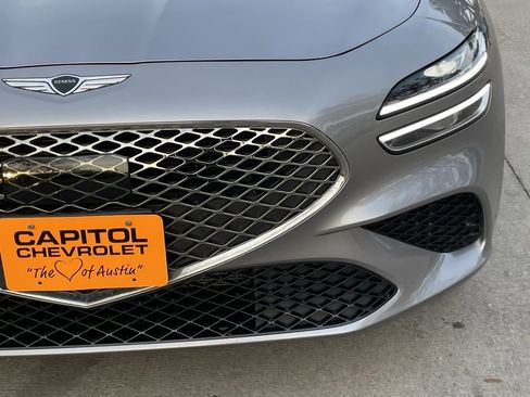 Used 2025 Genesis G70 2.5T image 7