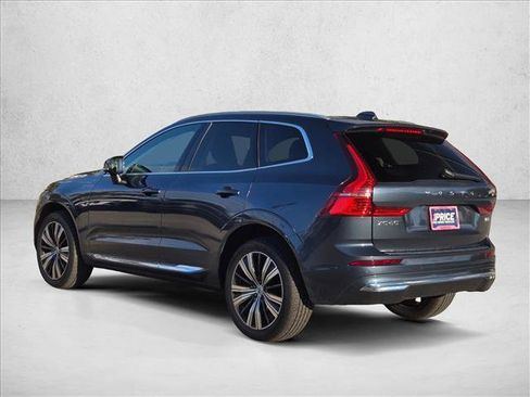 Used 2022 Volvo XC60 B5 Inscription w/ Protection Package Premier image 7