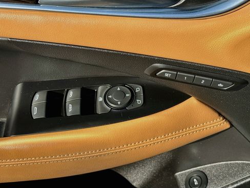 Used 2018 Buick LaCrosse Essence FWD image 18