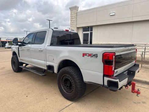 Used 2025 Ford F250 Platinum AWD/4WD image 6