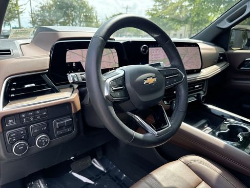 Used 2025 Chevrolet Tahoe High Country w/ Sun And Tow Package AWD/4WD image 20