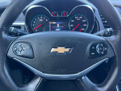 Used 2014 Chevrolet Impala LT w/ Convenience Package FWD image 23