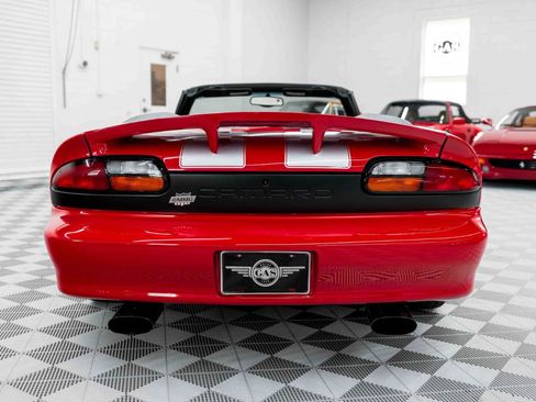 Used 2002 Chevrolet Camaro Z28 w/ SS Performance/Appearance Pkg RWD image 8