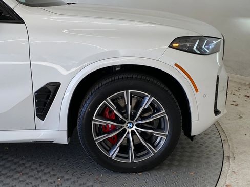 New 2026 BMW X5 xDrive40i w/ M Sport Package image 10