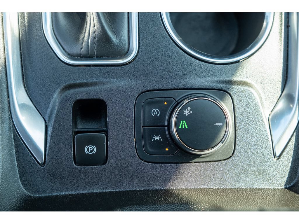 Used 2022 Chevrolet Traverse Premier w/ Redline Edition FWD image 27