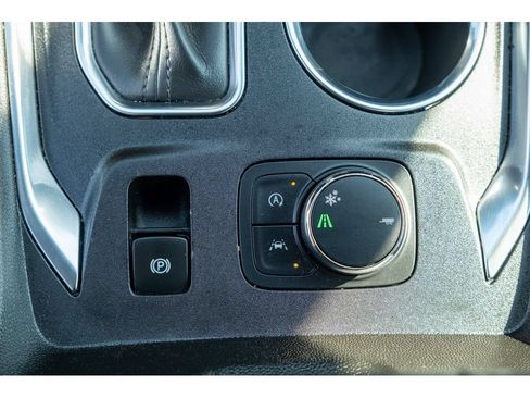 Used 2022 Chevrolet Traverse Premier w/ Redline Edition FWD image 27