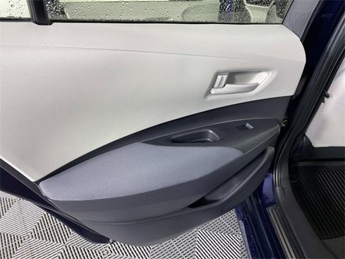 Used 2023 Toyota Corolla LE image 24