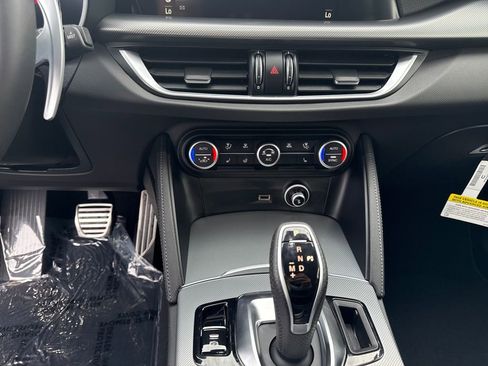 New 2025 Alfa Romeo Stelvio Sprint w/ Convenience Package image 21
