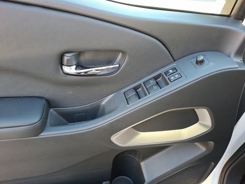 New 2026 Nissan Frontier SV w/ Tow Package image 8