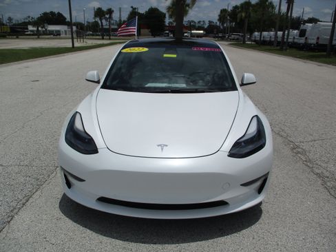 Used 2022 Tesla Model 3 Performance AWD/4WD image 2