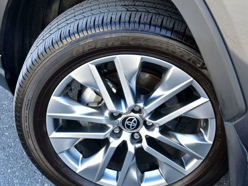 Certified 2023 Toyota RAV4 XLE Premium AWD/4WD image 34