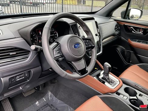 Used 2025 Subaru Forester Touring w/ Popular Package - Touring image 18