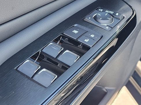 Certified 2025 Lexus ES 300h F Sport w/ Accessory Package (Z1) image 32