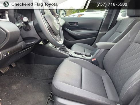 Used 2023 Toyota Corolla LE image 9