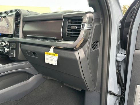 New 2026 Ford F250 Platinum image 46