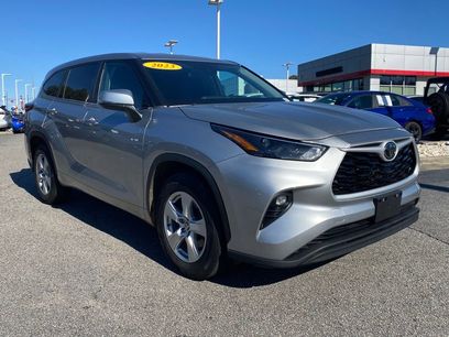 Used 2023 Toyota Highlander LE