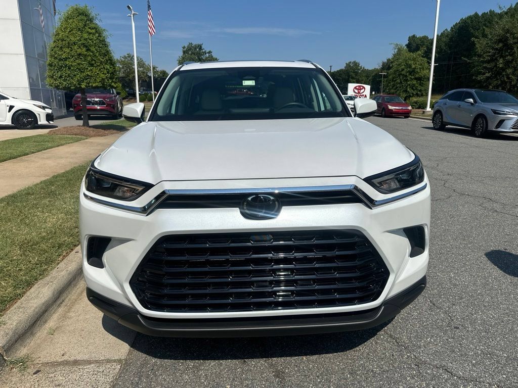 Used 2026 Toyota Grand Highlander AWD Hybrid image 5